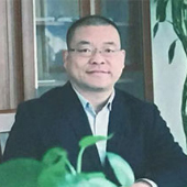 2002年11月28日，公司成立。120平办公室，5个人，1部电话，20万启动资金，开启了国产离子色谱仪的研发之旅。